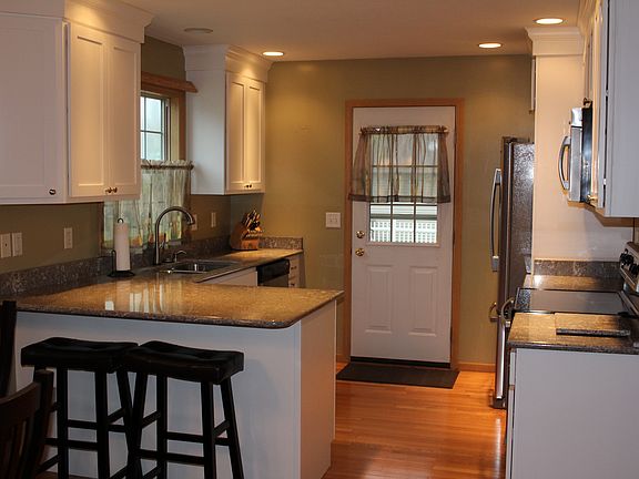 5th image of 730 Tarra Oaks Dr