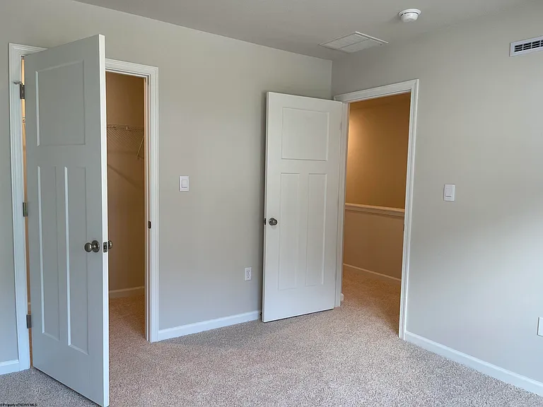 747 Hardman Dr — Photo 23