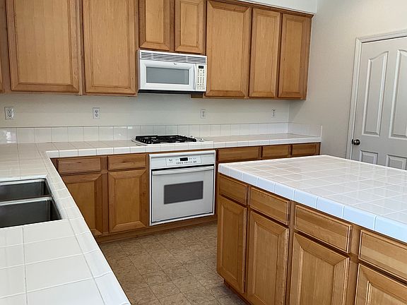 4th image of 5435 Shennecock Way