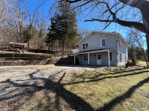 206 Hickory Ln, Eureka, MO 63025