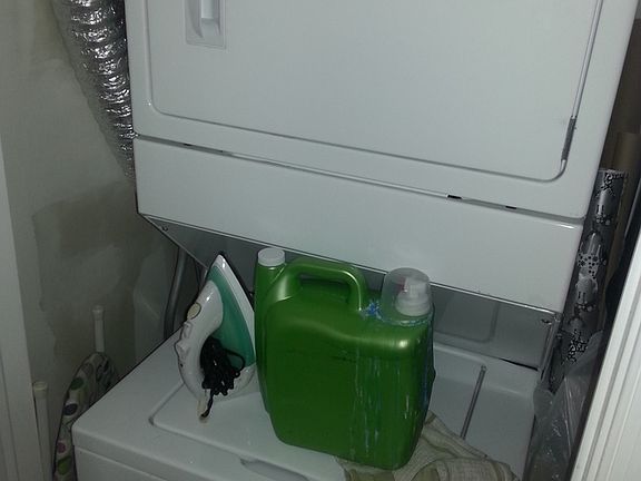 5th image of 2403 E Norris St #3
