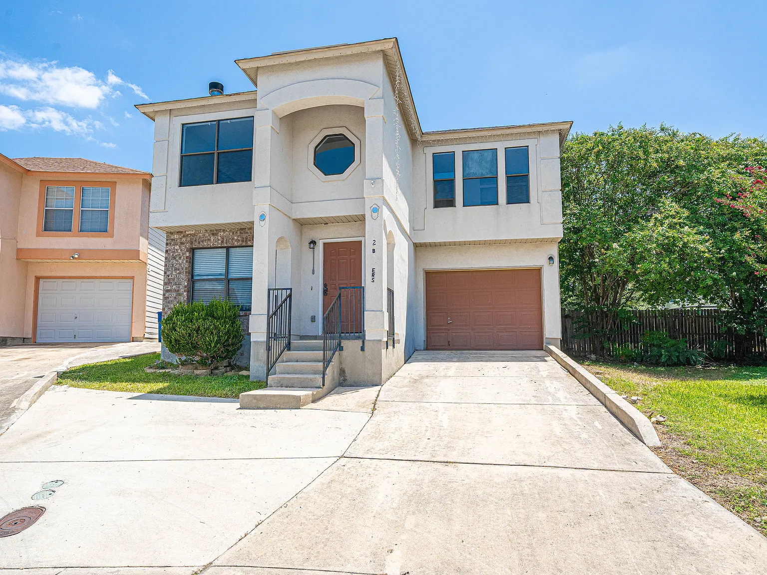 3 bed, 1369 sqft, $1,715 — Photo 1