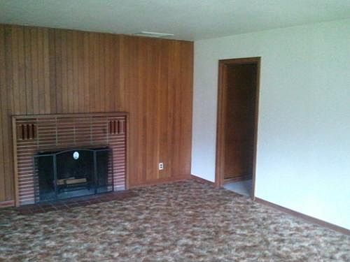2nd image of 109 S Pioneer St