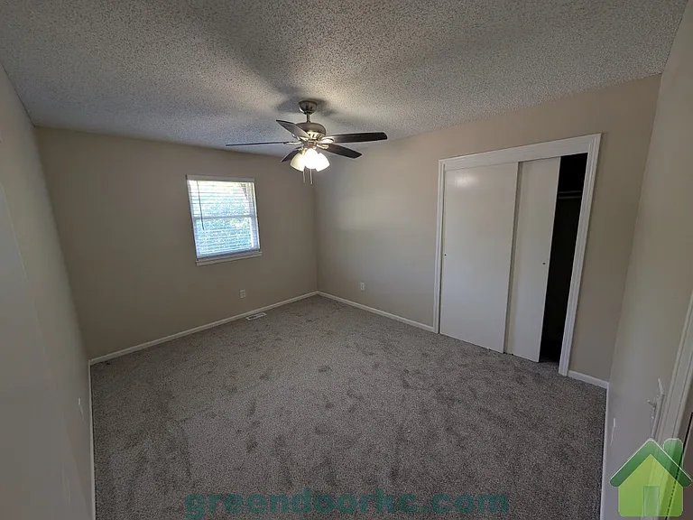 12221 S Sycamore St — Photo 8