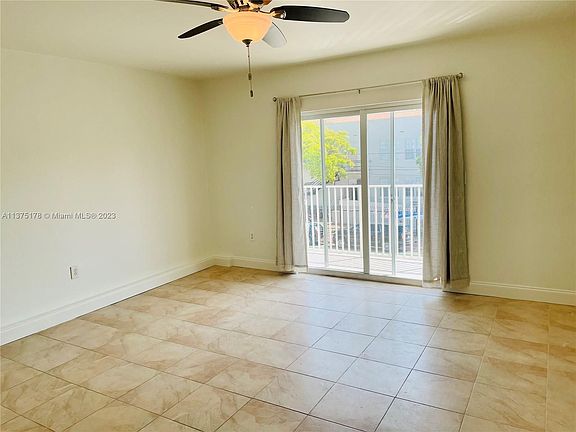 2nd image of 1420 Pennsylvania Ave APT 309