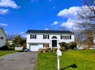 13 Sycamore Dr, Montgomery, NY 12549