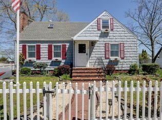 108 Bay Ave, Atlantic Highlands, NJ 07716