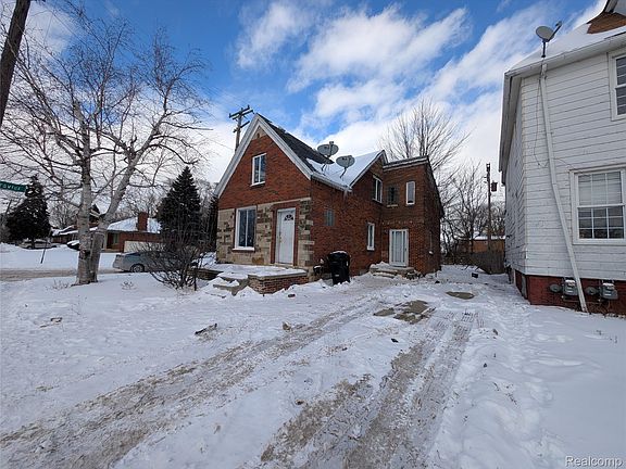 2nd image of 3808 Cadieux Rd