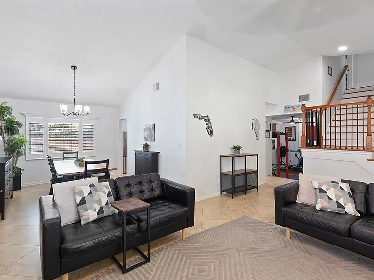 1925 Marla Ct — Photo 10