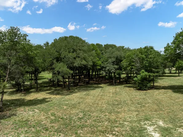 18 Ritchie Rd, Woodway, TX 76712