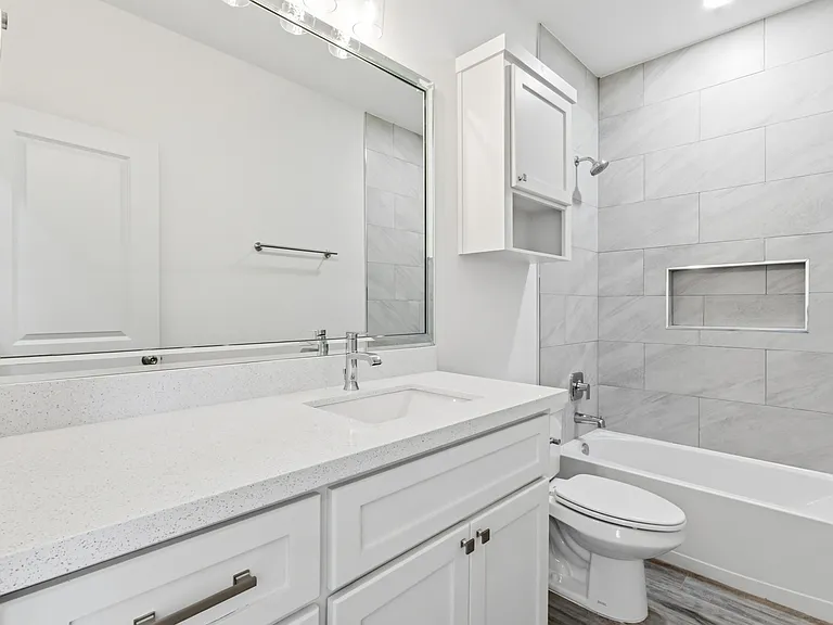 11504 N 25th St #2 — Photo 10