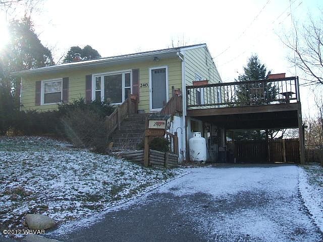 1st image of 240 Brown St S