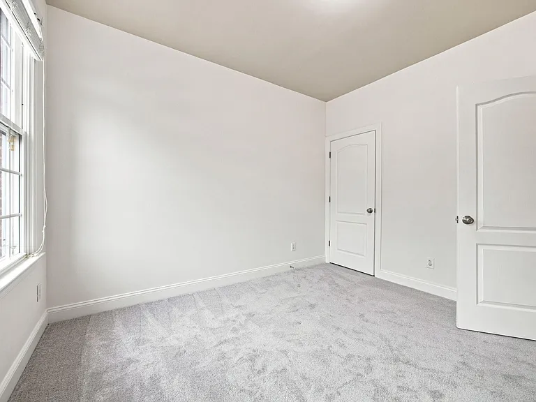 401 Waverly Hills Dr — Photo 14
