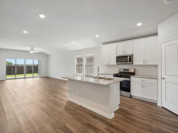 3410 Kingdom Dr, Farmersville, TX 75442