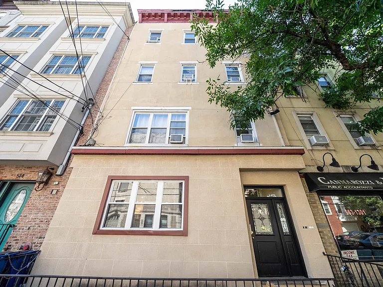 516 Adams St #1F — Photo 15
