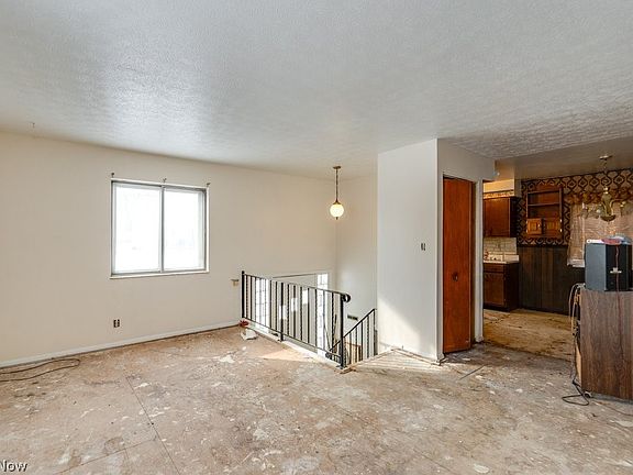 3rd image of 697 Ocean Ave