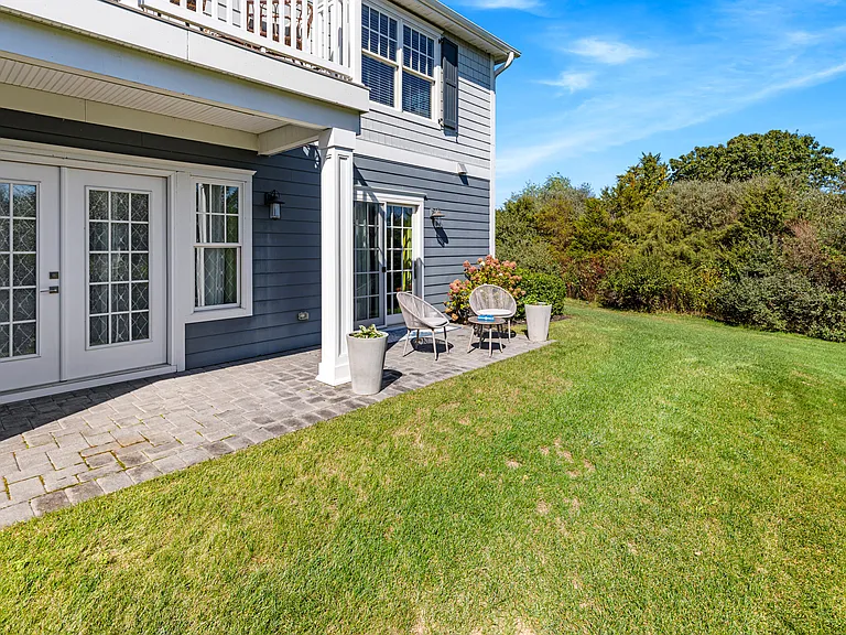 42 Village Green Dr — Photo 18