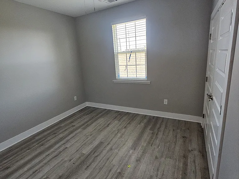 1440 Mauge St — Photo 7