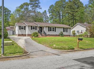 904 Buckingham Rd, Garner, NC 27529