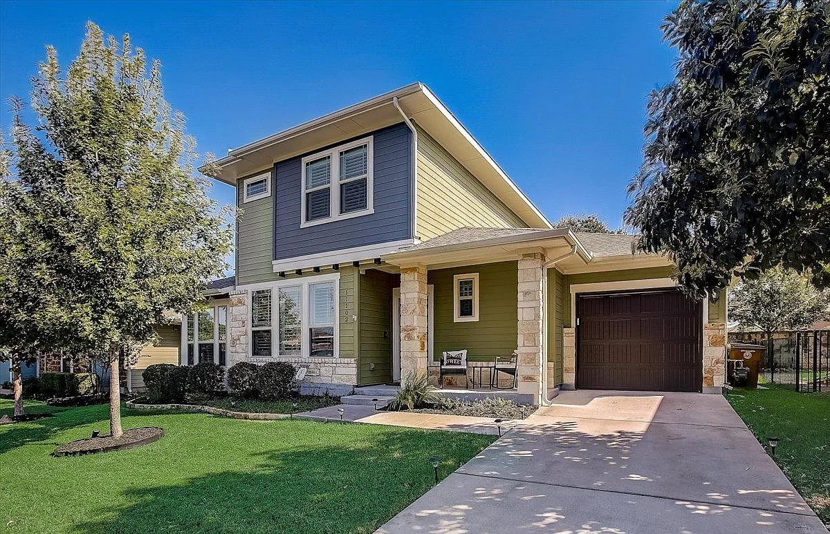 3 bed, 2.5 bath, 1661 sqft, $2,550 — Photo 2