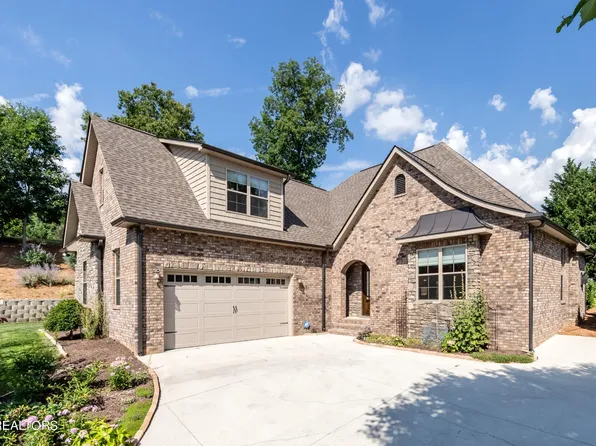 10400 Kates Path Ln, Knoxville, TN 37932
