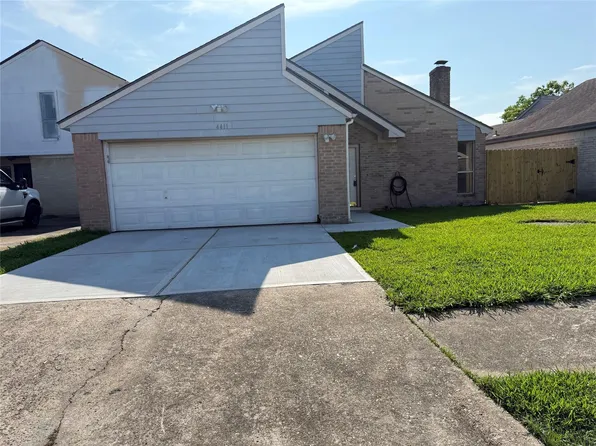 4411 Yupon Ridge Dr, Houston, TX 77072