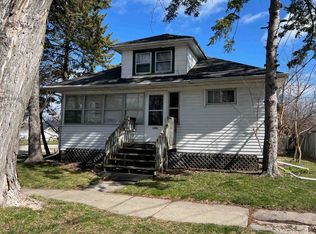 1301 Stuart St, Green Bay, WI 54301