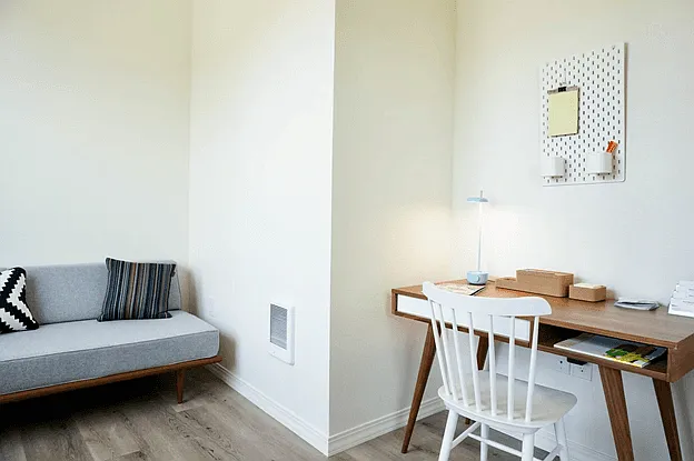 Clark Apartments — Photo 8