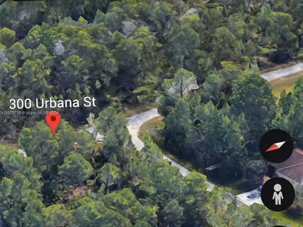 300/302 Urbana St, Lehigh Acres, FL 33972