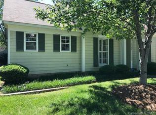 5724 Ebley Ln, Charlotte, NC