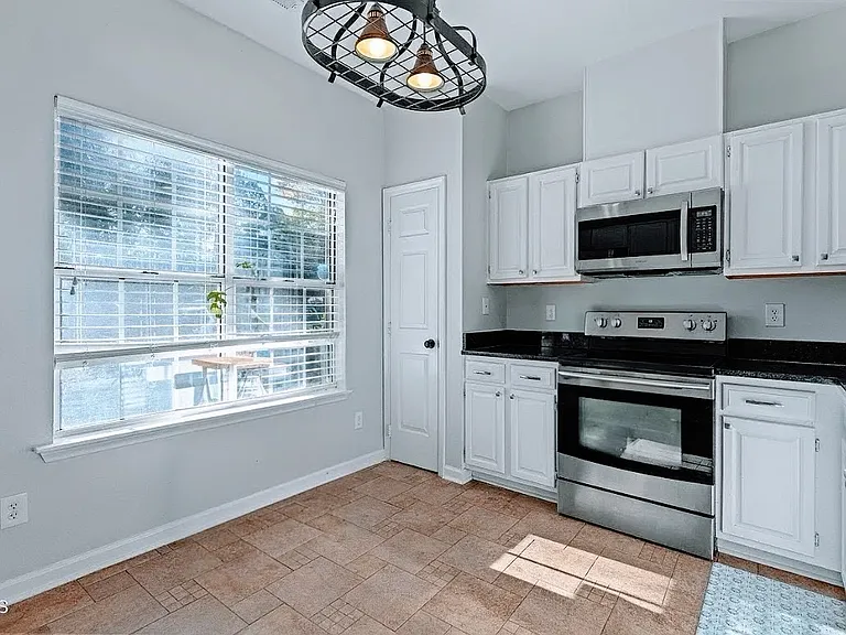 4448 Still Pines Dr — Photo 4