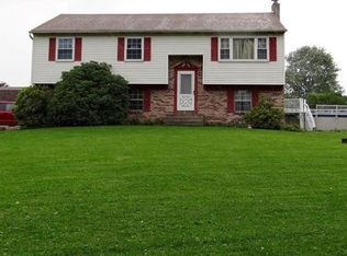 3846 Best Station Rd, Slatington, PA 18080