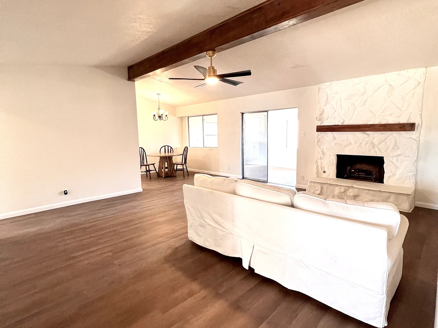 3 bed, 1652 sqft, $2,600 — Photo 3