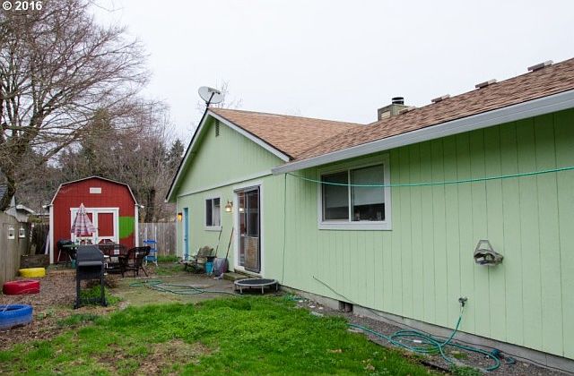 2nd image of 3600 NE 103rd Ave