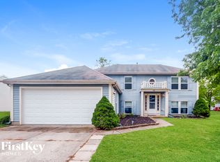 1433 Hunters Ln, Greenwood, IN