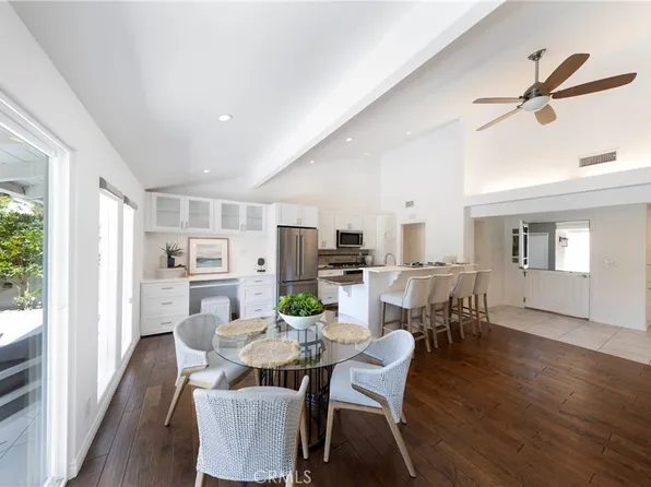 2102 Vista Entrada, Newport Beach, CA 92660