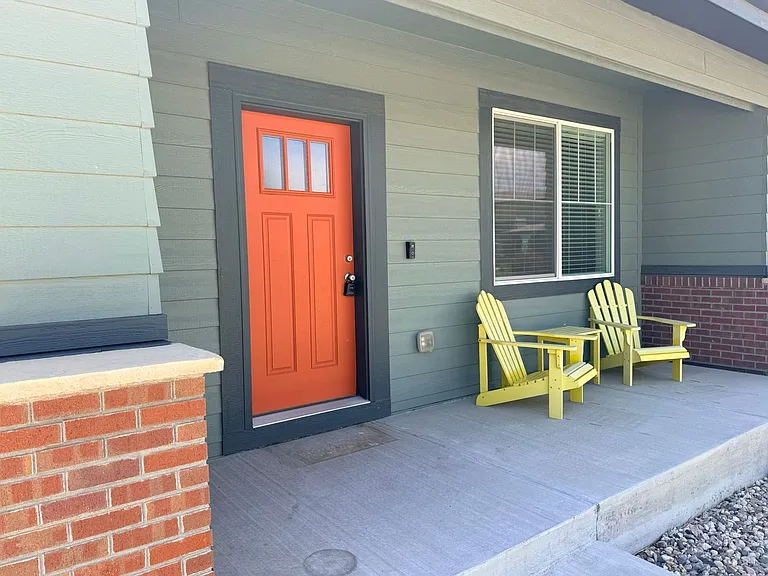 2139 Saison St — Photo 2