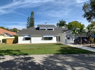 1697 Pine Harrier Cir, Sarasota, FL 34231