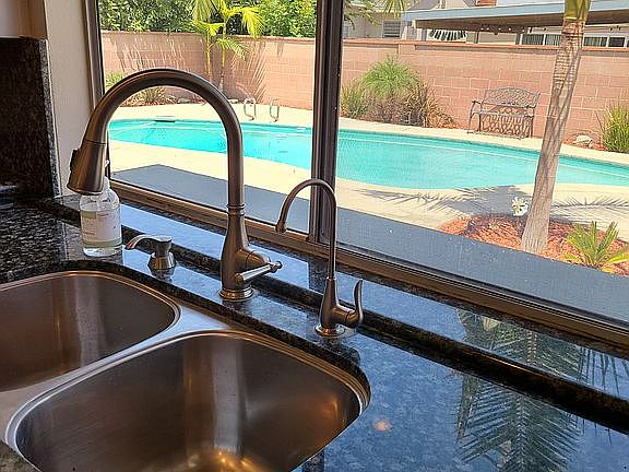 5th image of 6323 Michelson St