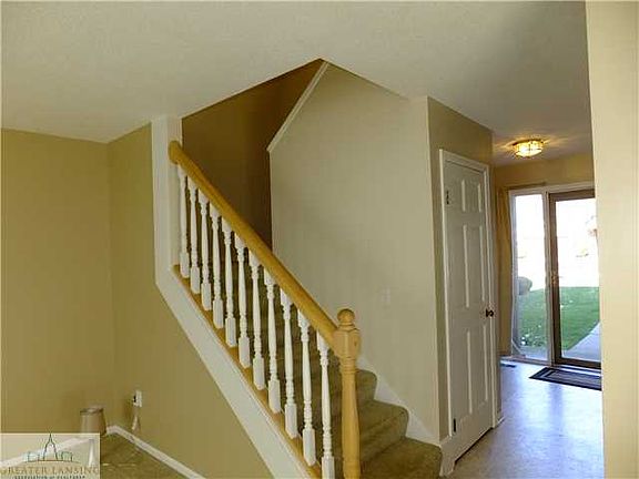 2nd image of 1406 Coventry Close St