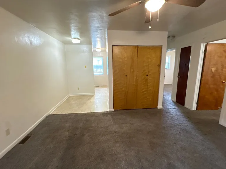 238 Linden Ave — Photo 2