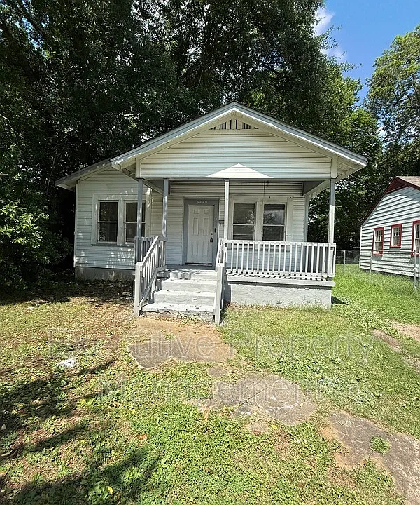 5220 Court Q