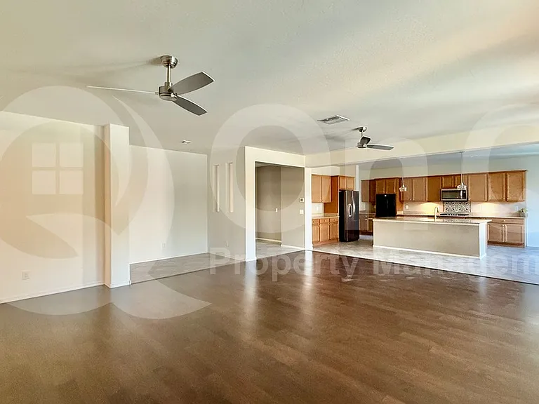 22933 E Silver Creek Ln — Photo 8