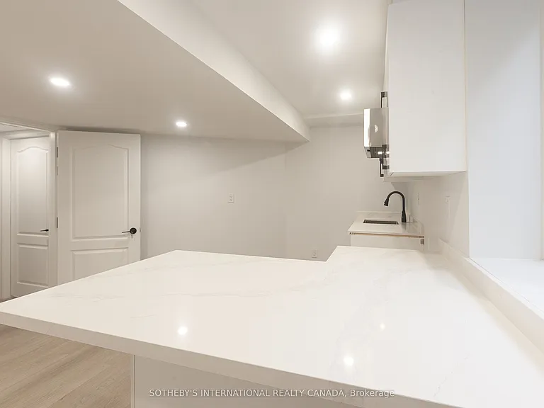 1182 Blueheron Blvd #BASEMENT — Photo 5