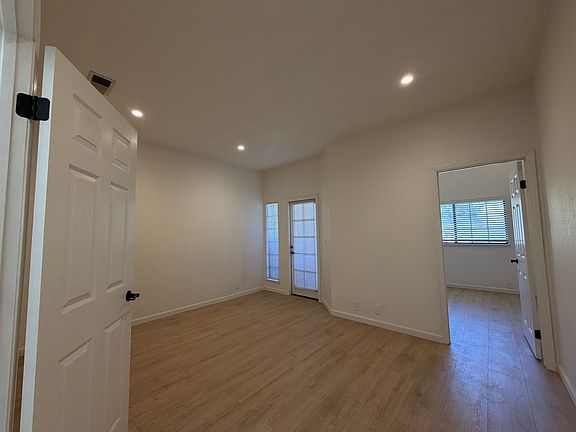 3rd image of 5931 Porto Alegre Dr
