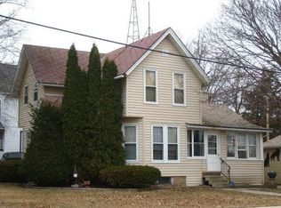 102 W Brown St, Waupun, WI 53963