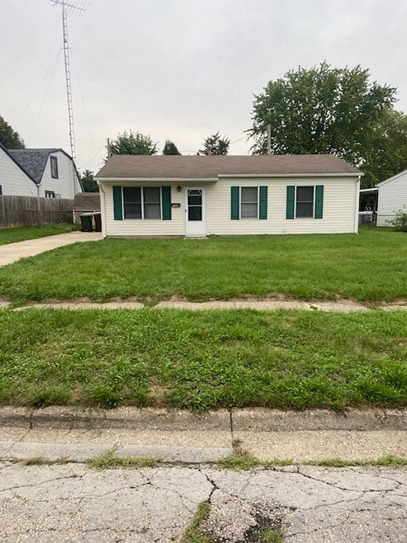 Recently Rehabbed 3-Bedroom Ranch with Fenced Yard — Photo 1