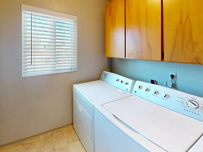 111 NW Columbia Ave #3 — Photo 5