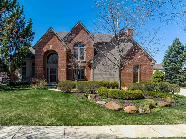 23935 Devonshire Dr, Novi, MI 48374