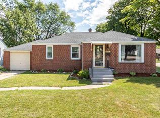 1433 11th Ave, Green Bay, WI 54304